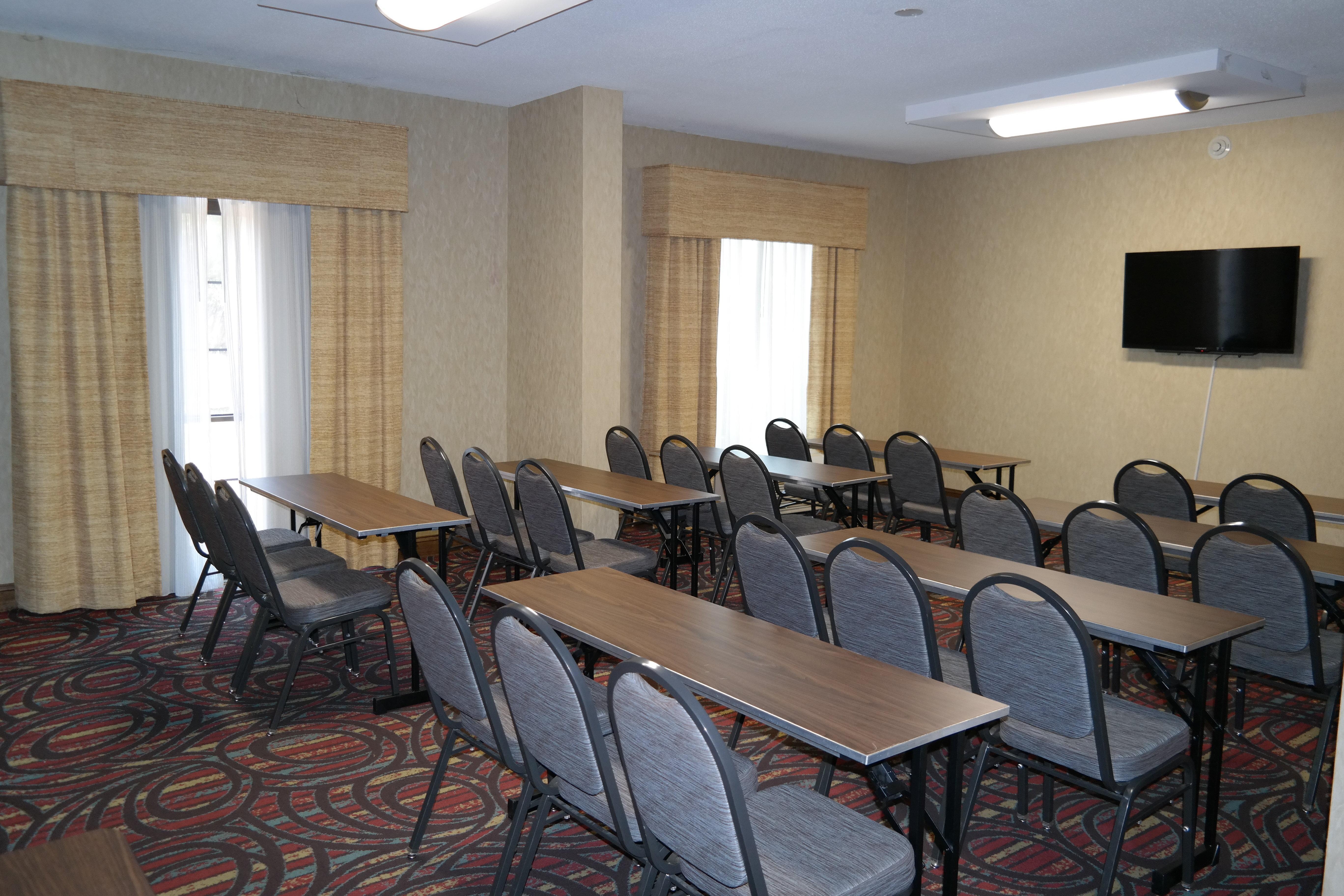 Holiday Inn Express Fredericksburg - Southpoint By Ihg Esterno foto