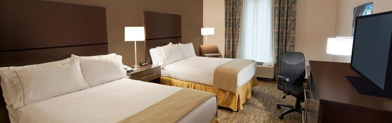 Holiday Inn Express Fredericksburg - Southpoint By Ihg Esterno foto