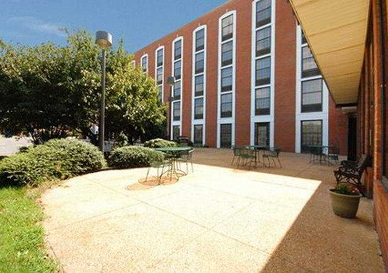 Holiday Inn Express Fredericksburg - Southpoint By Ihg Esterno foto